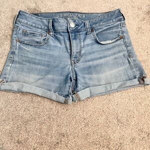 American Eagle size 10 Midi shorts